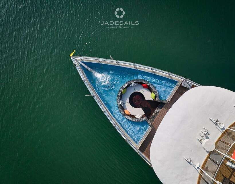Hanoi: Luxury Lan Ha Bay Jade Sails Cruise with Buffet Lunch - Lunch on the Water: Western, Vietnamese, and Seafood Buffet Reality