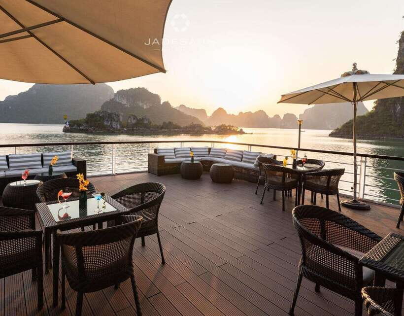 Hanoi: Luxury Lan Ha Bay Jade Sails Cruise with Buffet Lunch - Ao Ech Kayaking and Swimming: The Quiet Side of 400+ Islands