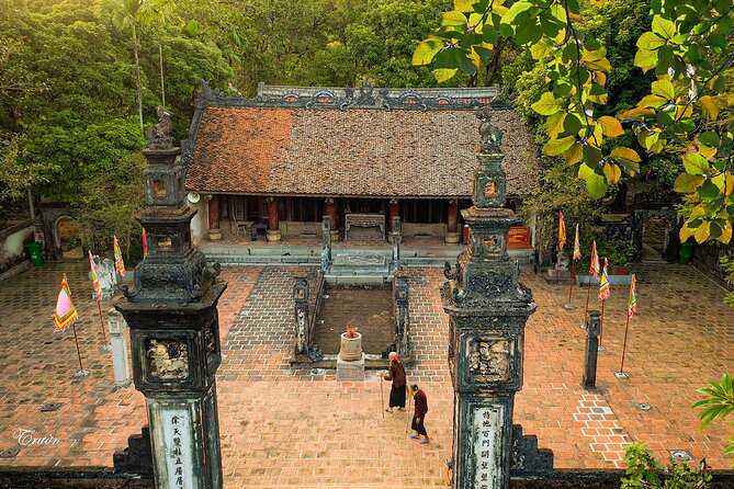 Hanoi, Ninh Binh and Ha Long 6 Day 5 Night Overnight Cruise Tour - Day 5: Tai Chi at sea, Cat Ba cave visit, and back to Hanoi