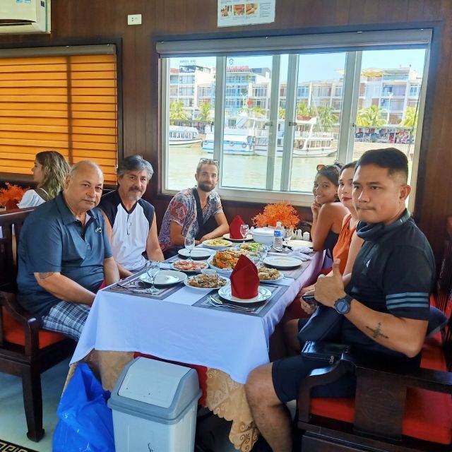 Hanoi: Roundtrip Halong Bay Islands, Caves, Kayaking & Lunch - The Main Cruise: 5 Hours of Sights, Landmarks, and Sea Time