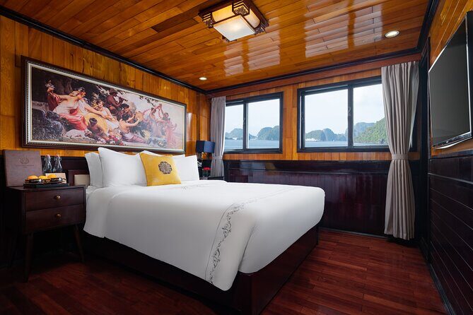 HERA CLASSIC Boutique Cruise Halong Bay 2 Days 1 Night Trip - Day 2 Morning: Tai Chi First, Then Sung Sot Cave