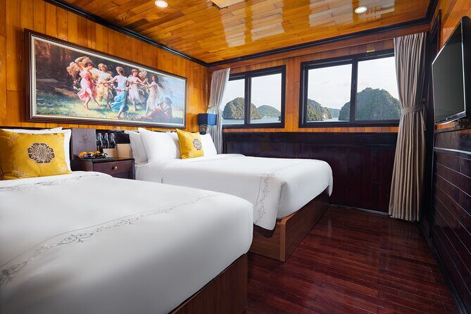 HERA CLASSIC Boutique Cruise Halong Bay 2 Days 1 Night Trip - Crew and Guides: Dan and Tony Make the Difference