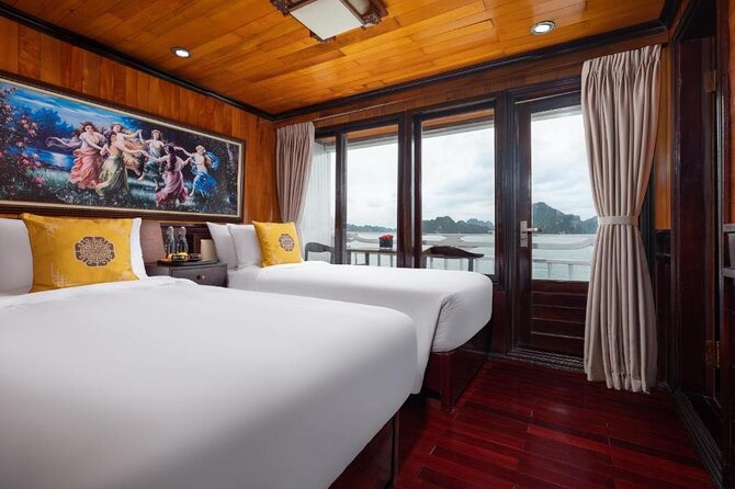 Hera Classic Cruise 2 Days 1 Night Halong Bay With BALCONY CABINS - Ti Top Island: the viewpoint payoff, with a crowd reality check