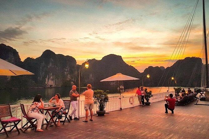 Indochina Sails Halong Bay - Group size and comfort: why maximum 8 travelers matters