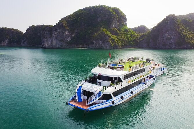 La Casta Cruise - Luxury Day Tour in Halong Bay (Expressway- Limousine) - Titop (Ti Top) Island: your panoramic photo window