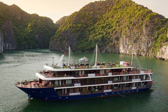 La Pandora Cruise Explore Ha Long Bay and Cat Ba Island 2 days 1 night on boat - La Pandora Cruise: a modern iron-and-wood ship with real comfort