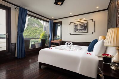 Lan Ha and Halong Bay 5 Star Cruise with Balcony - How Hanoi pickup and the first boat ride set the tone