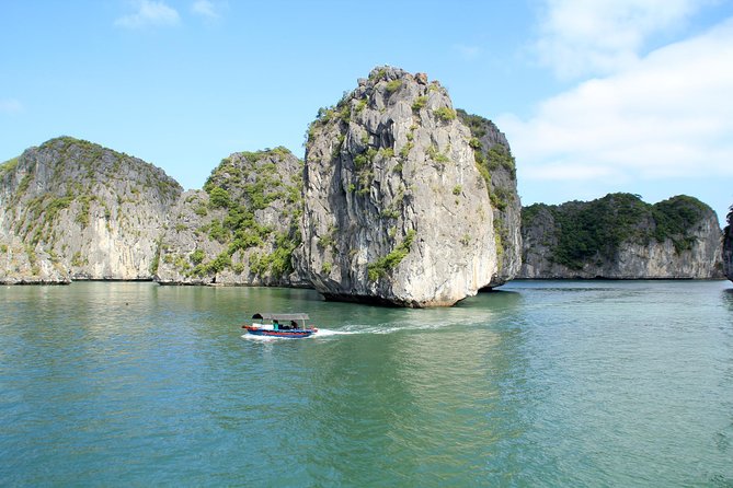 Lan Ha bay Boutique cruise 3D/2N: Kayaking - Swimming & Biking Viet Hai villages - Food on board: why the meals earn repeated praise