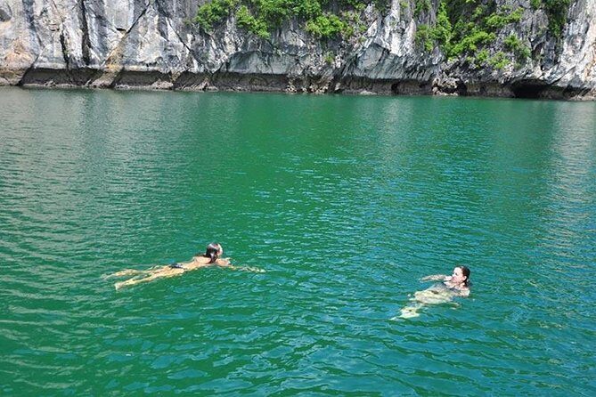 Lan Ha Bay - Ha Long Bay Overnight 5-star Cruise with Kayaking, Swimming,... - Small Group Size (Max 20): What It Changes