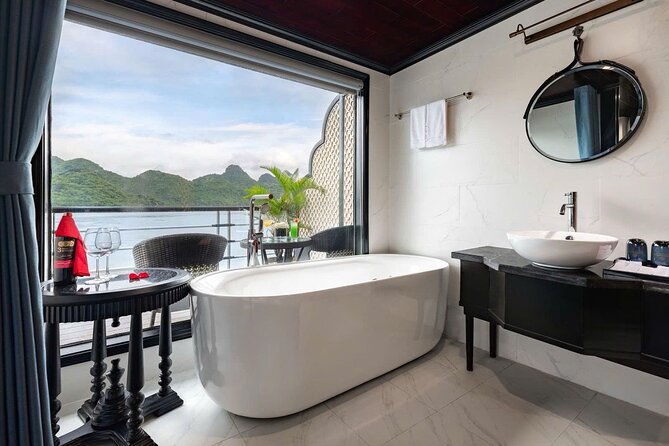 Lan Ha - Ha Long Bay 5Star cruise-Private balcony cabin 2day trip - Cruising back with lunch: the easy ending