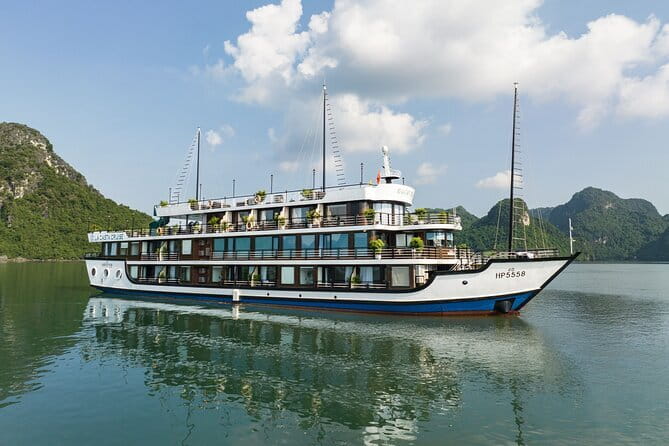 Le Theatre Cruise - Wonder on Ha Long & Lan Ha Bay 2 Days Tour - Meals and Cabin Comfort: What the Inclusions Actually Mean for Your Day