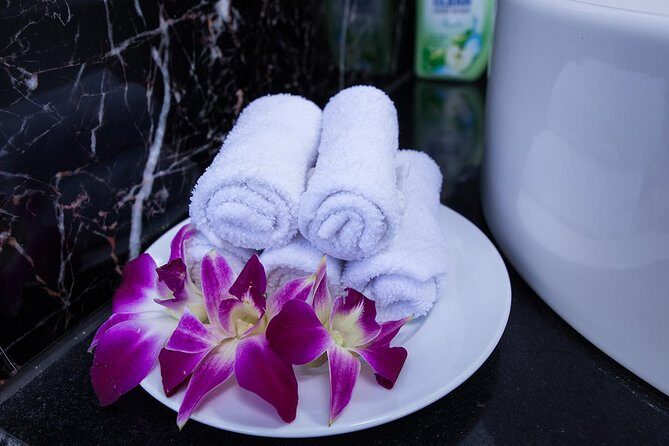 Luxury Halong Bay 1 Day on Cruises From Hanoi with Bus & Lunch - What makes the price feel fair (and what to budget extra)