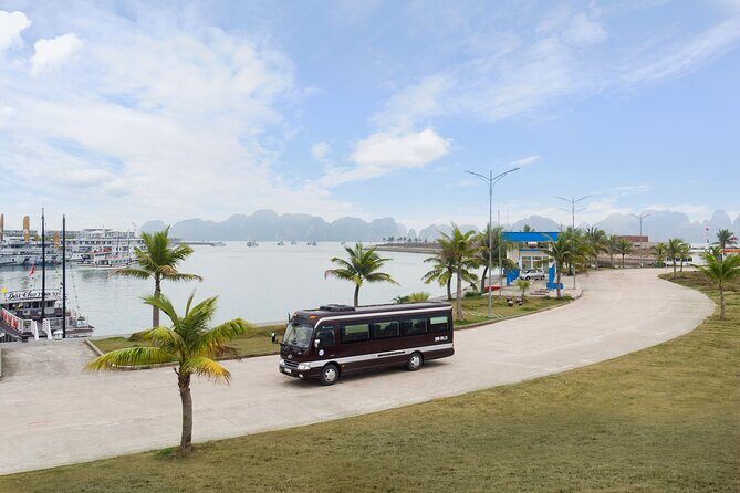 Luxury Limousine Bus transfer Ha Noi Old Quarter to Ha Long Bay - Price and value: paying $26.67 for less hassle