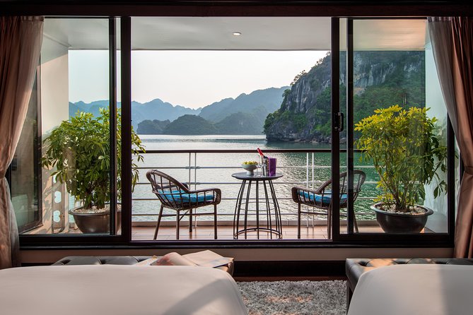 Mon Chéri Cruise 5 star: Unique 2 Days Tuan Chau - Halong bay - Lan Ha Bay - Overnight on the water: sunset and sunrise are the real selling point