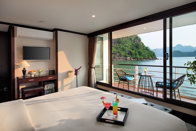 Mon Chéri Cruise 5 star: Unique 2 Days Tuan Chau - Halong bay - Lan Ha Bay - Bamboo boat caves, kayaking, and swimming: how to choose your energy