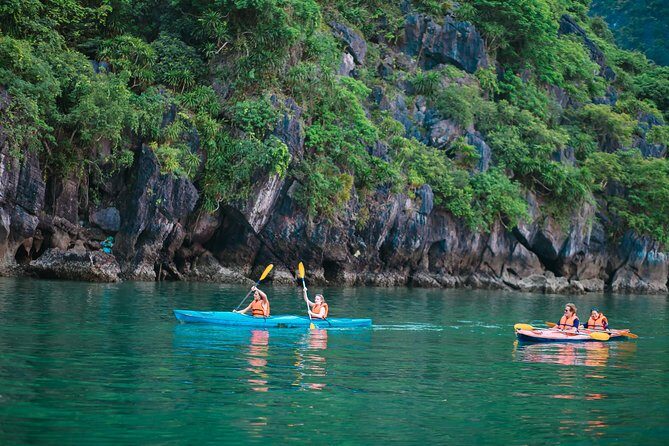 New Cruise Ha Long - CATAMARAN PREMIUM - Hanoi pickup to Tuan Chau dock: fast and organized