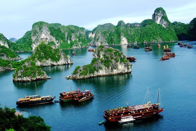 New Cruise Ha Long - CATAMARAN PREMIUM - Lan Ha Bay “Frog Pond” time: swimming, slide, and a break from caves