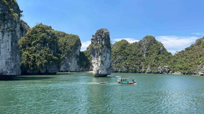 Private boat- Lan Ha Bay Half Day Tour with kayaking - Beach time and swimming: Van Boi’s role in the half-day payoff