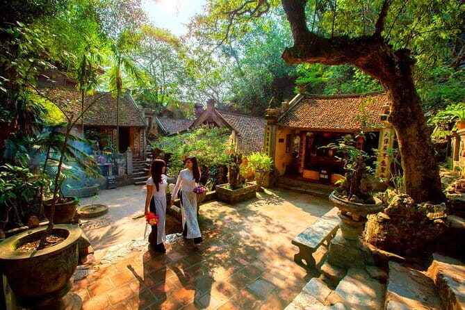 Private Full-Day Tour to Halong Bay from Hanoi - Sung Sot Cave: Surprising Cave Energy Without the Chaos
