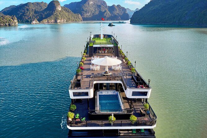 RITA CRUISE - LUXURY 5 STAR CRUISE in HALONG BAY from HANOI - Getting from Hanoi to Tuan Chau without turning the trip into a chore