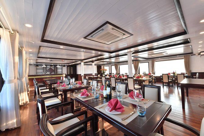Sapphire Cruise 3 Days Tour into Halong Bay (2 Nights on Boat ) - Food onboard: more than just filling meals