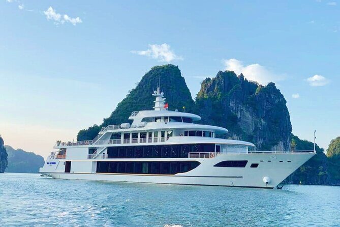 Sea Octopus Cruise - The Top Luxury Day Tour in Halong Bay - Sea Octopus Cruise: a VIP Halong Bay day built around food and flow