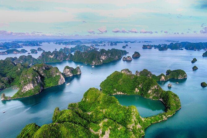 Shore Excursion: Amazing Day Cruise at Ha Long Bay - Luon Cave: included kayak or bamboo boat (and what tides can do)