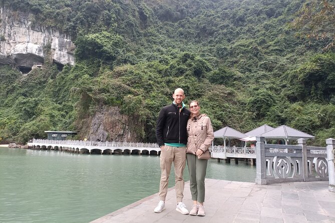 Shore Excursion: Amazing Day Cruise at Ha Long Bay - Guides and onboard service: where the experience really lives