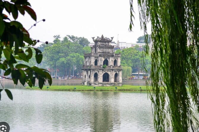 Shore Excursion: Full-day Hanoi City Tour from Halong Port - Ho Chi Minh Mausoleum: a serious stop with admission included