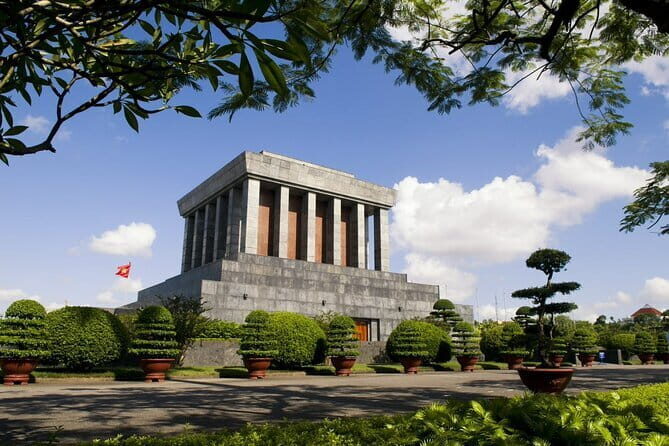 Shore Excursion: Full-day Hanoi City Tour from Halong Port - Tran Quoc Pagoda on West Lake: the calm pause you’ll actually remember
