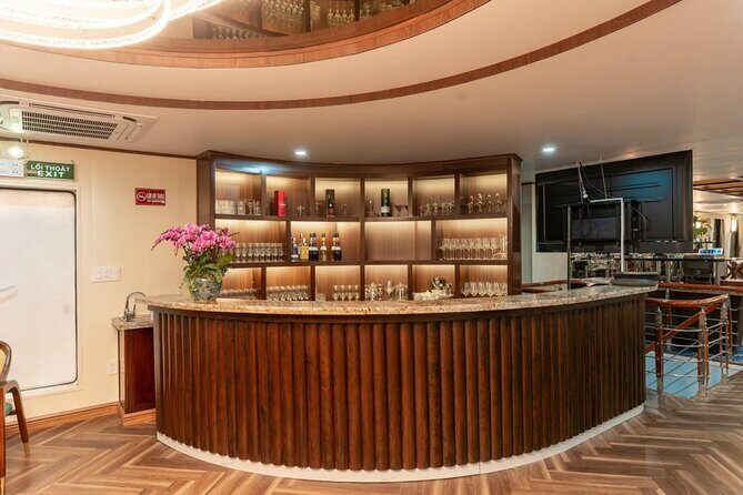 Symphony Cruise - Day Tour from Halong Harbor with PICKUP - Lunch While Cruising: When the Included Meal Is More Than a Token