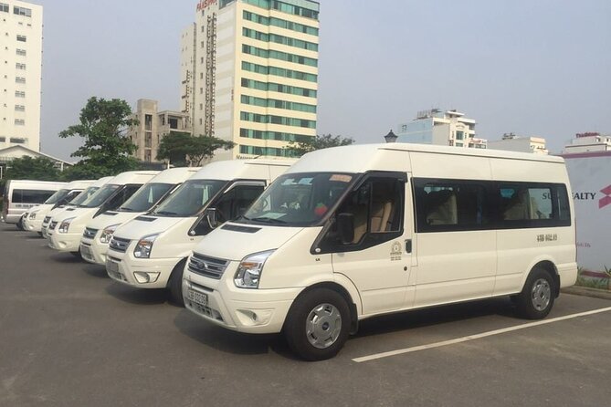 (TOP) Private car: Hanoi/Noi Bai Airport (HAN) from/to Ha Long - The Name Sign and Meet-and-Greet Moment