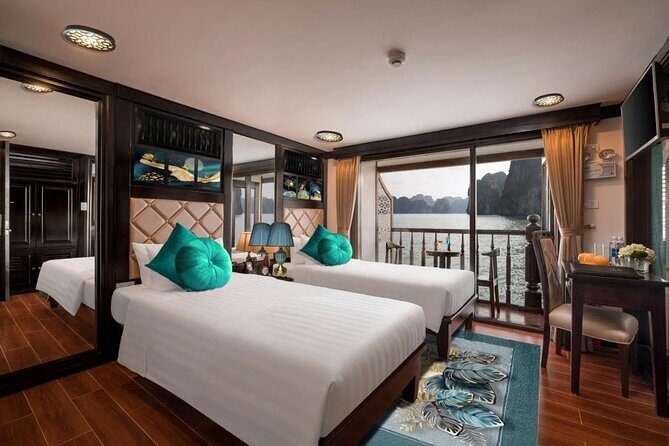 TOP TIER: 3 DAYS/2 NIGHTS tours- LIKE ABOSS on beautiful cruises - Day 1: Ti Top Views, Hang Luon Kayaking, and Beach Time