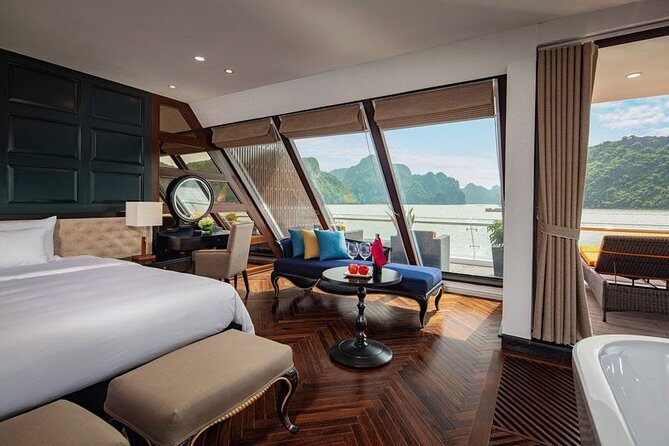 Ultra luxury style-3D/2N amazing activities Halong-Lan Ha- Cat Ba - How Included Meals and an English Guide Make the Cruise Feel Easier